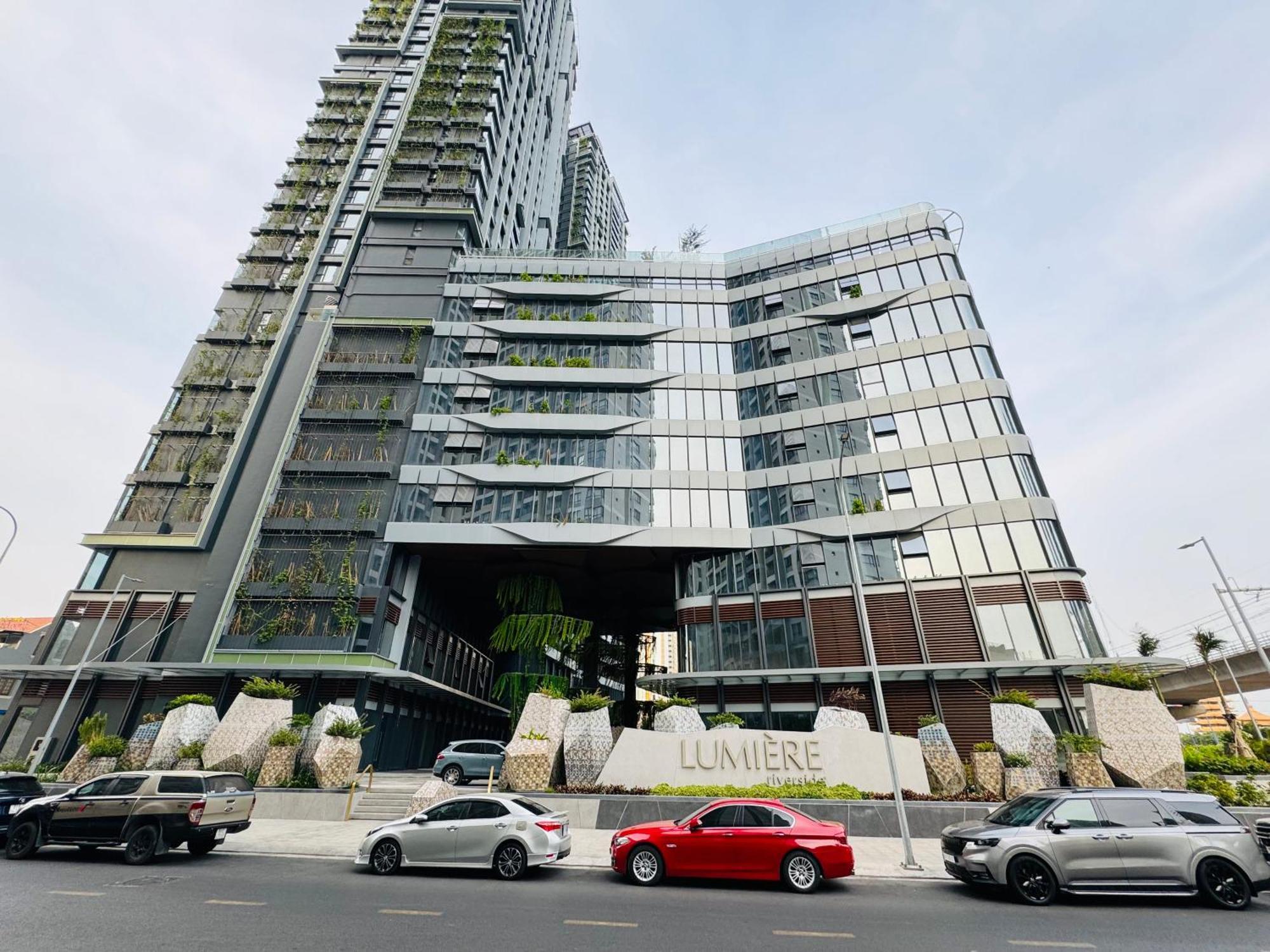 Lumiere Riverside Condotel In Hcmc Ho Chi Minh City Exterior photo